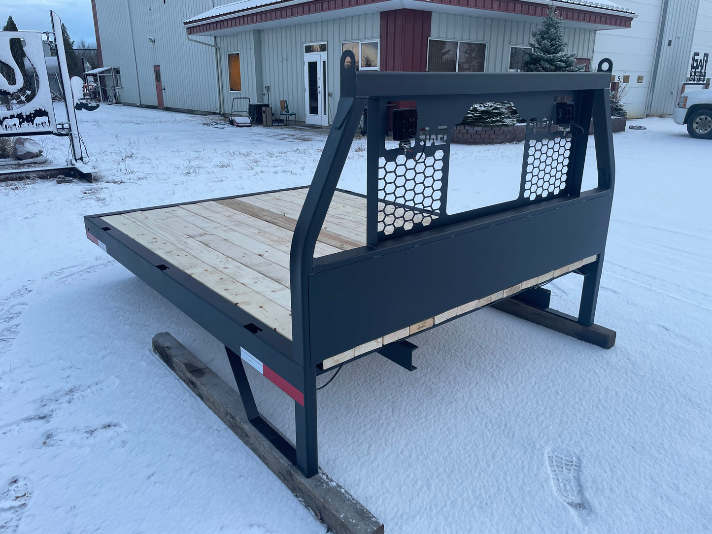 7' x 9' Flat Deck